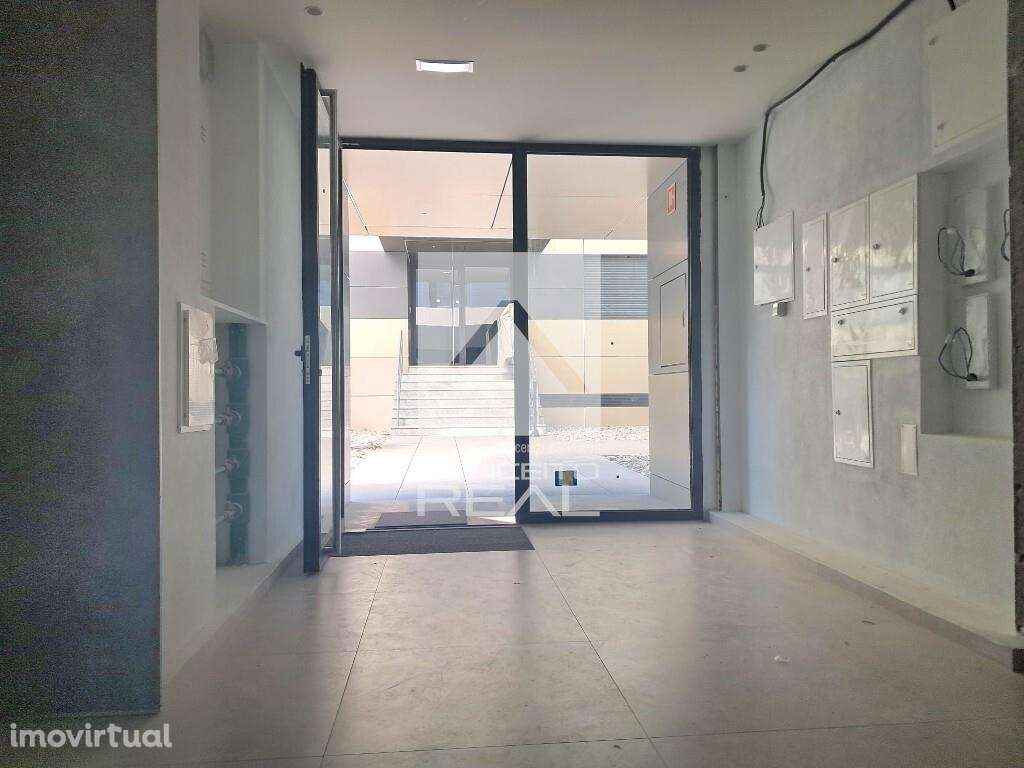 T2 Novo com Terraço de Luxo com Box - Quinta de Cravel / Vila Nova de - Grande imagem: 5/57