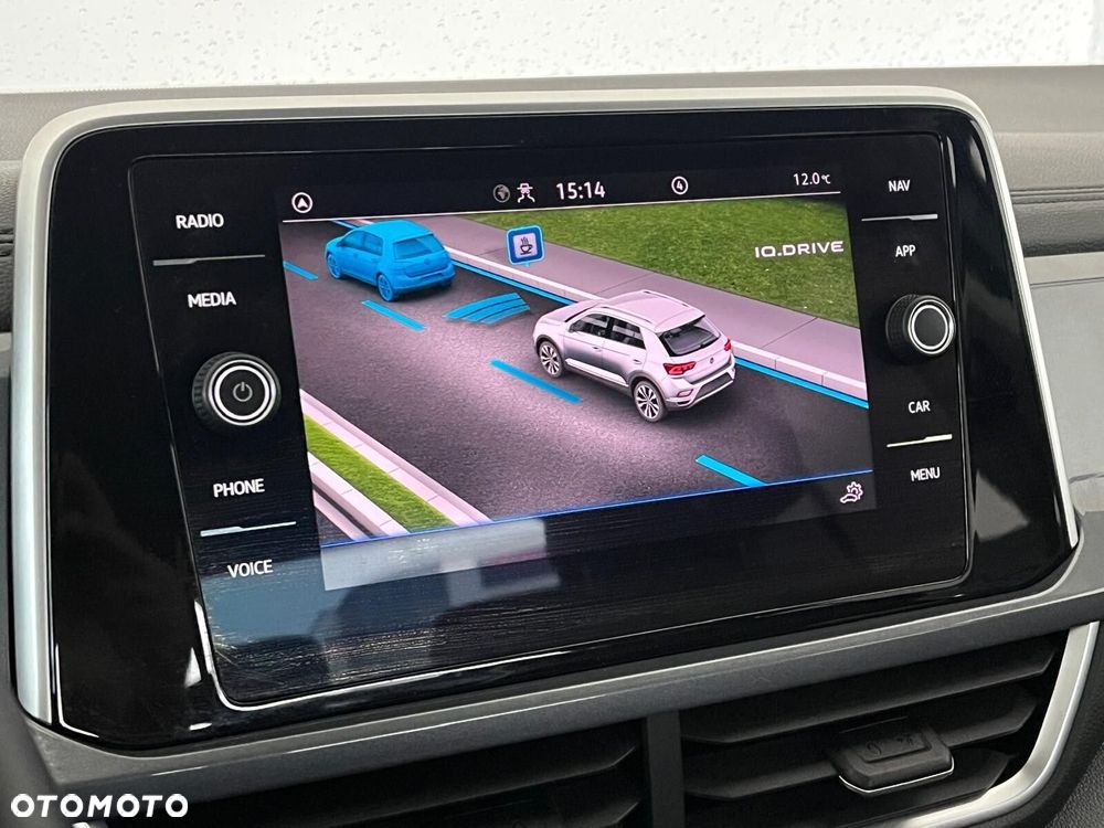 Volkswagen T-Roc - 24