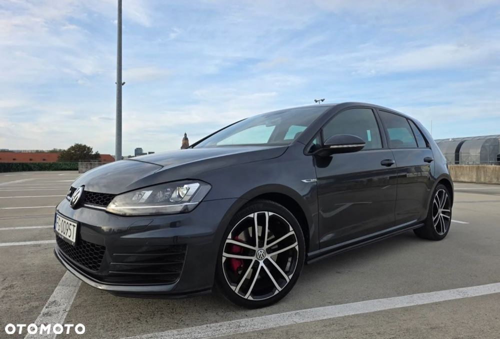 Volkswagen Golf 2.0 TDI BMT GTD - 1