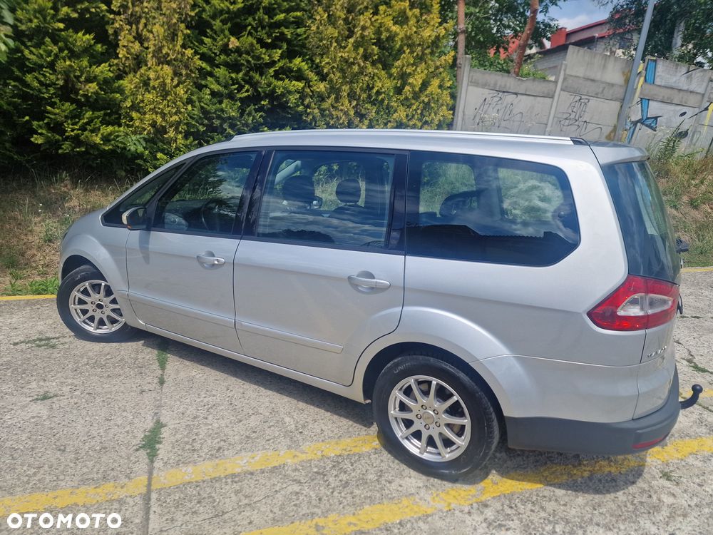 Ford Galaxy 2.0 TDCi DPF Titanium - 37