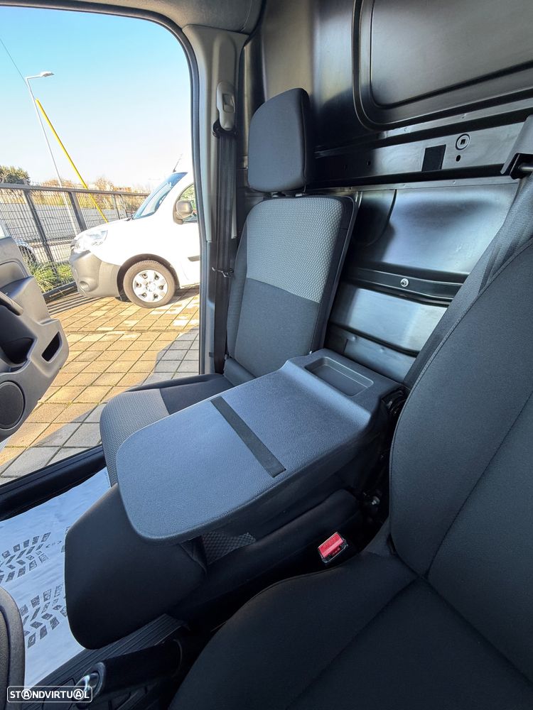 Renault kangoo express blue dci 95 extra r-link caixa 6 velocidades - 16
