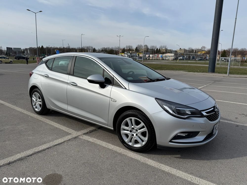 Opel Astra 1.4 T Enjoy S&S - 8