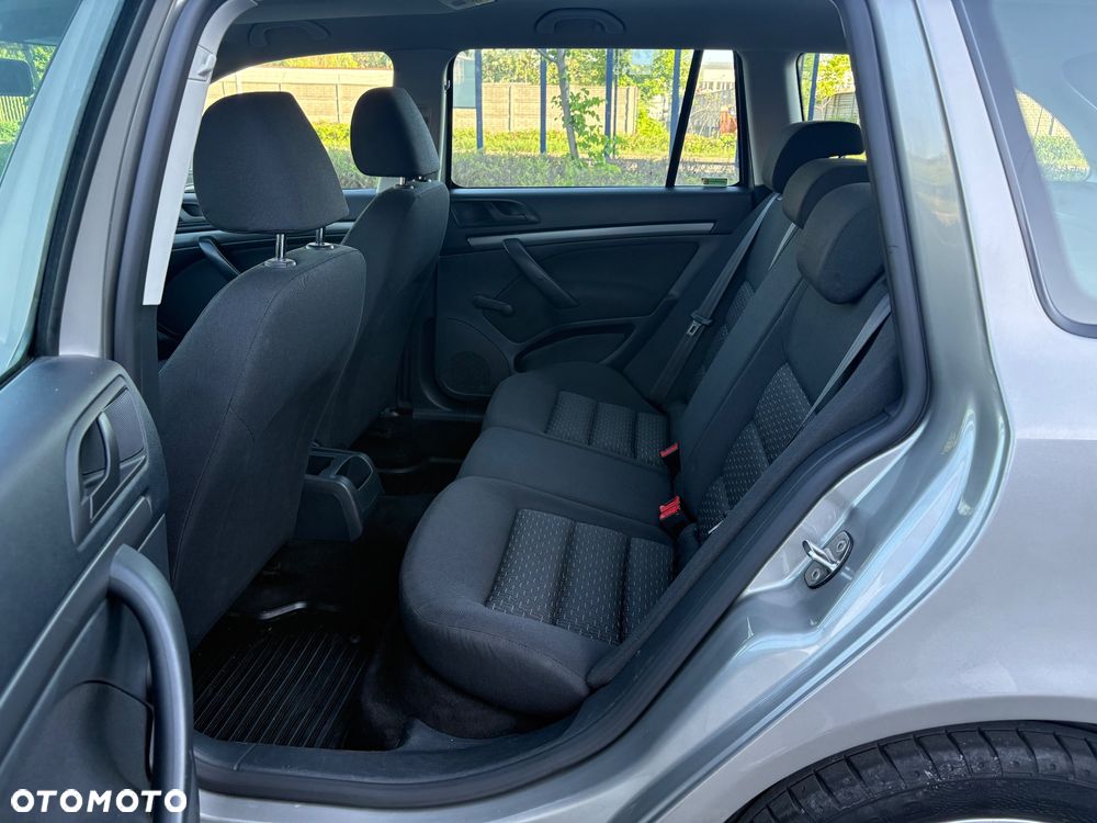 Skoda Octavia 1.6 Ambiente EU5 - 18