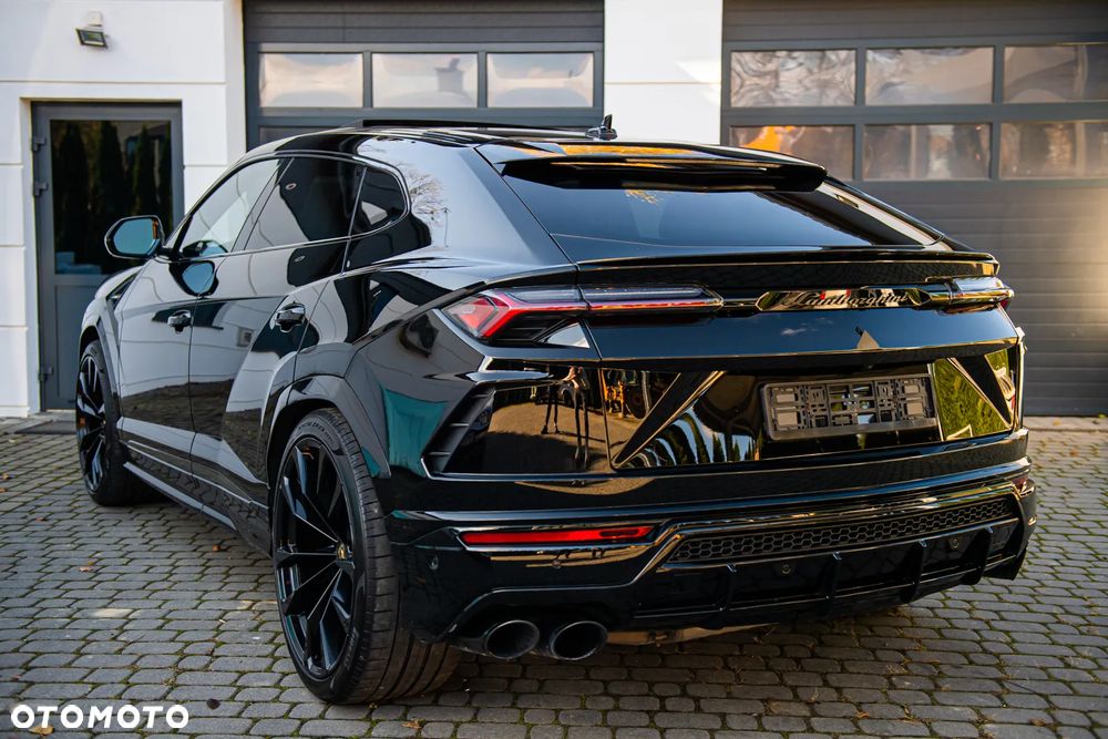 Lamborghini Urus Standard - 34
