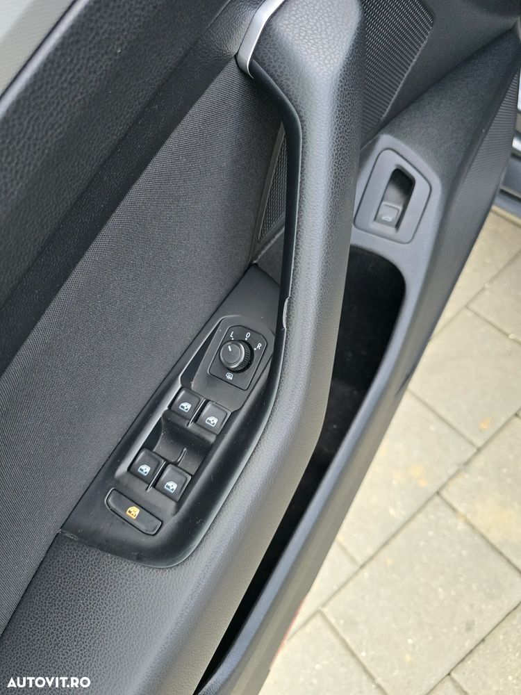 Volkswagen Passat 2.0 TDI DSG Comfortline - 15