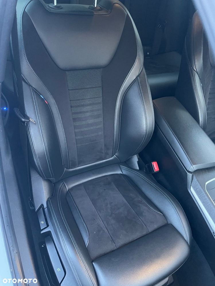 BMW Seria 3 330d M Sport sport - 22