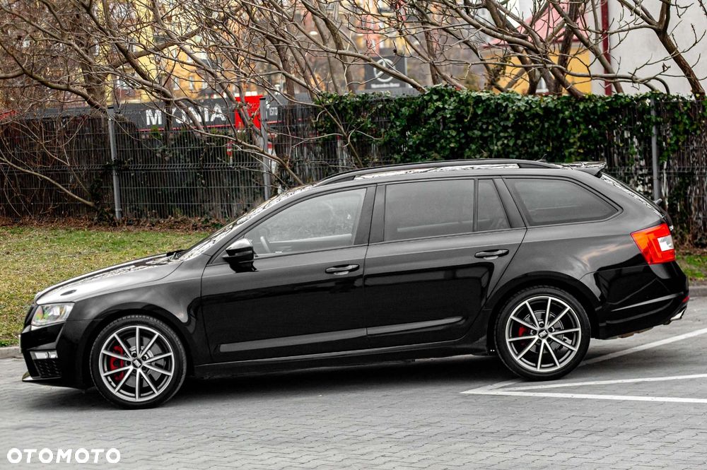 Skoda Octavia 2.0 TSI RS - 9