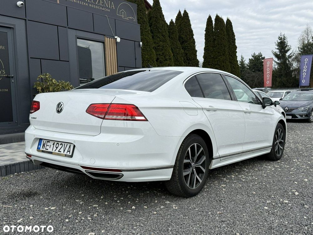 Volkswagen Passat 2.0 TDI SCR Highline DSG - 9