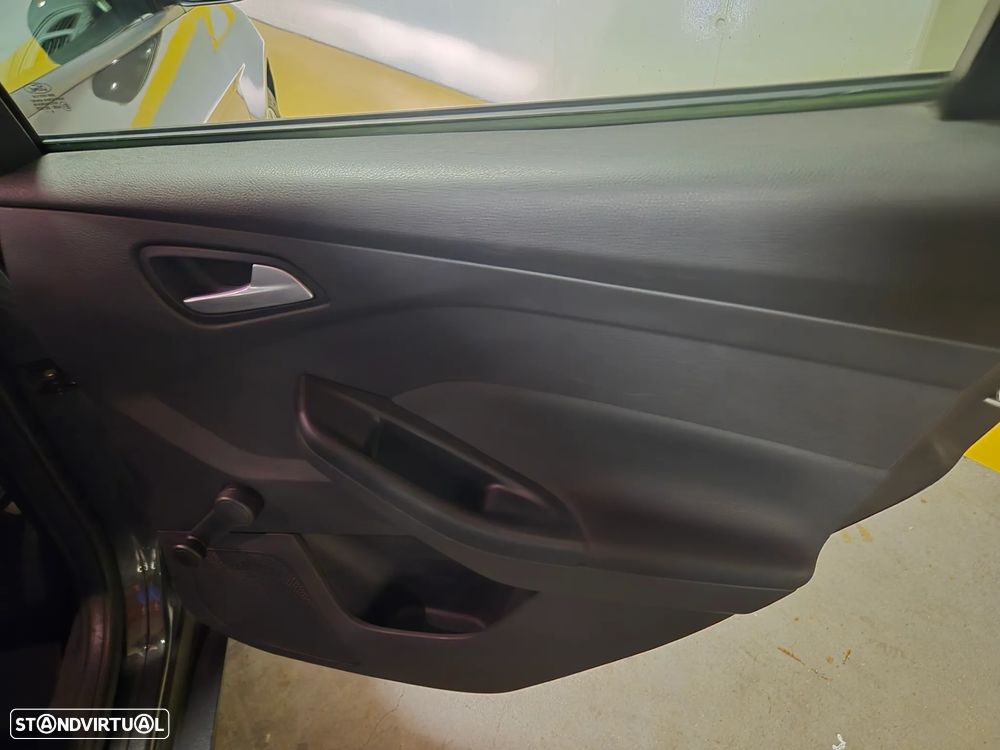 Ford Focus SW 1.5 TDCi Trend+ - 33