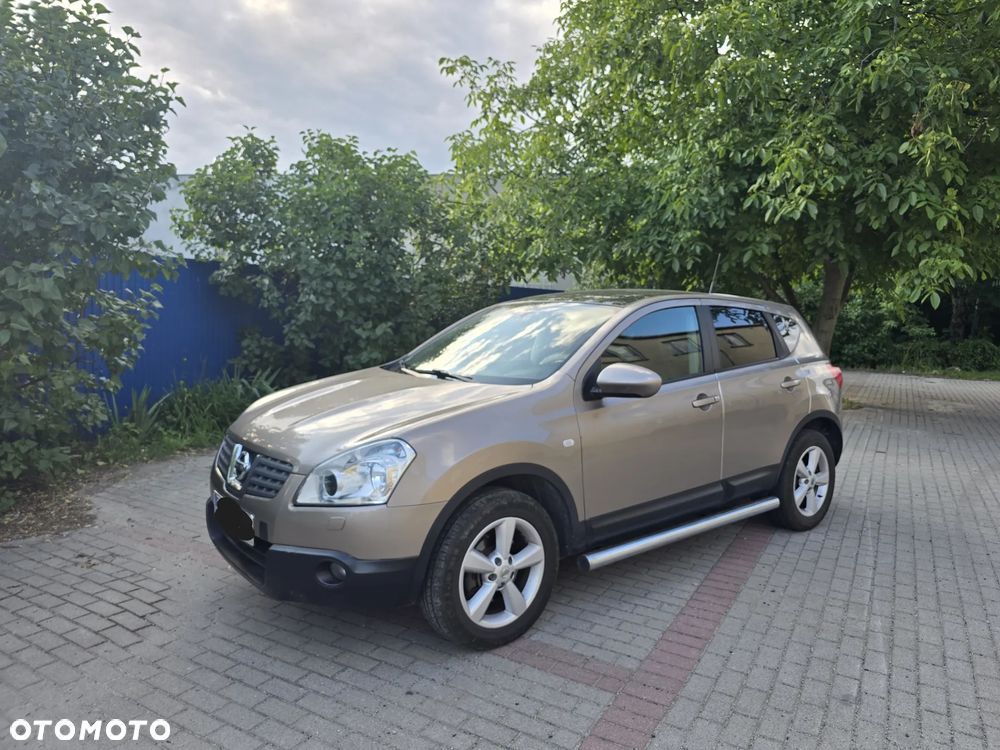 Nissan Qashqai - 2