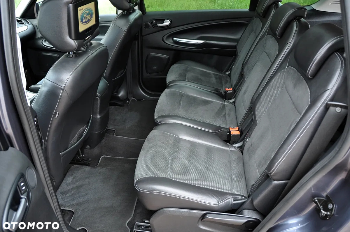 Ford S-Max 2.5 Titanium - 13