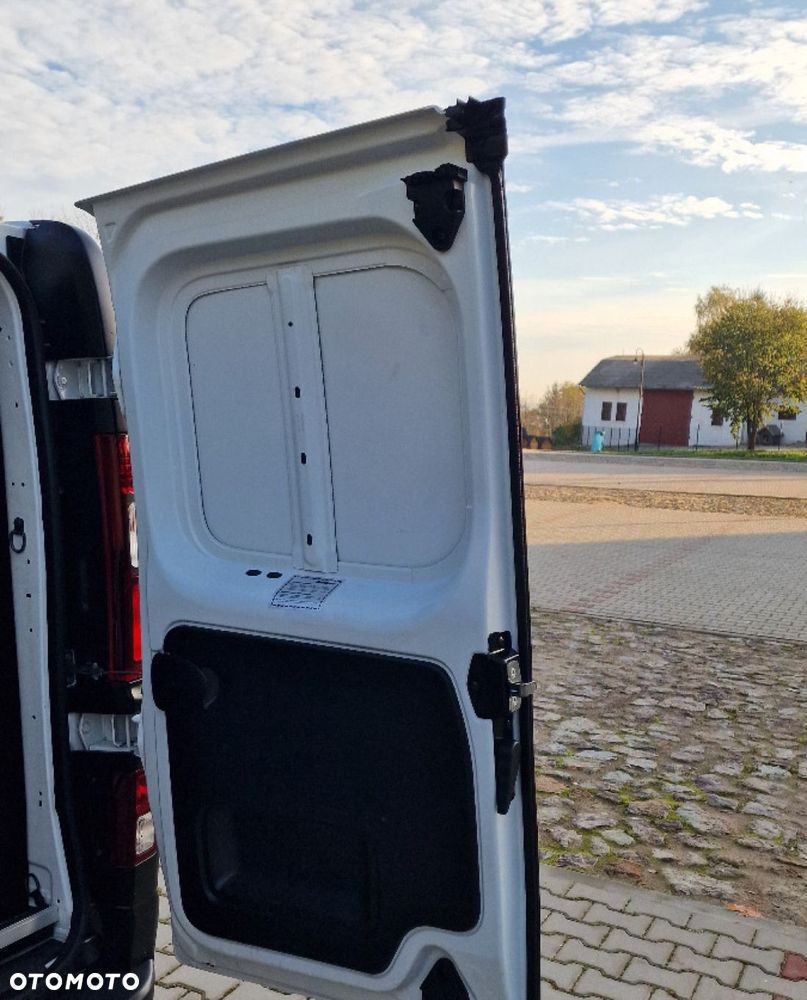 Renault Trafic - 27