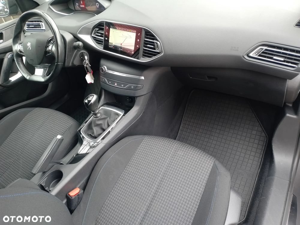 Peugeot 308 BlueHDi 100 Stop & Start Active Pack - 22