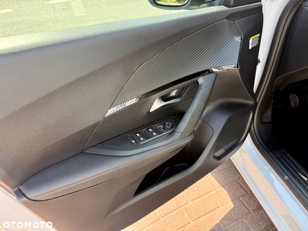 Peugeot 2008 TURBO 100 Allure - 16