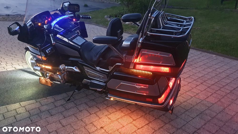 Honda GL - 12