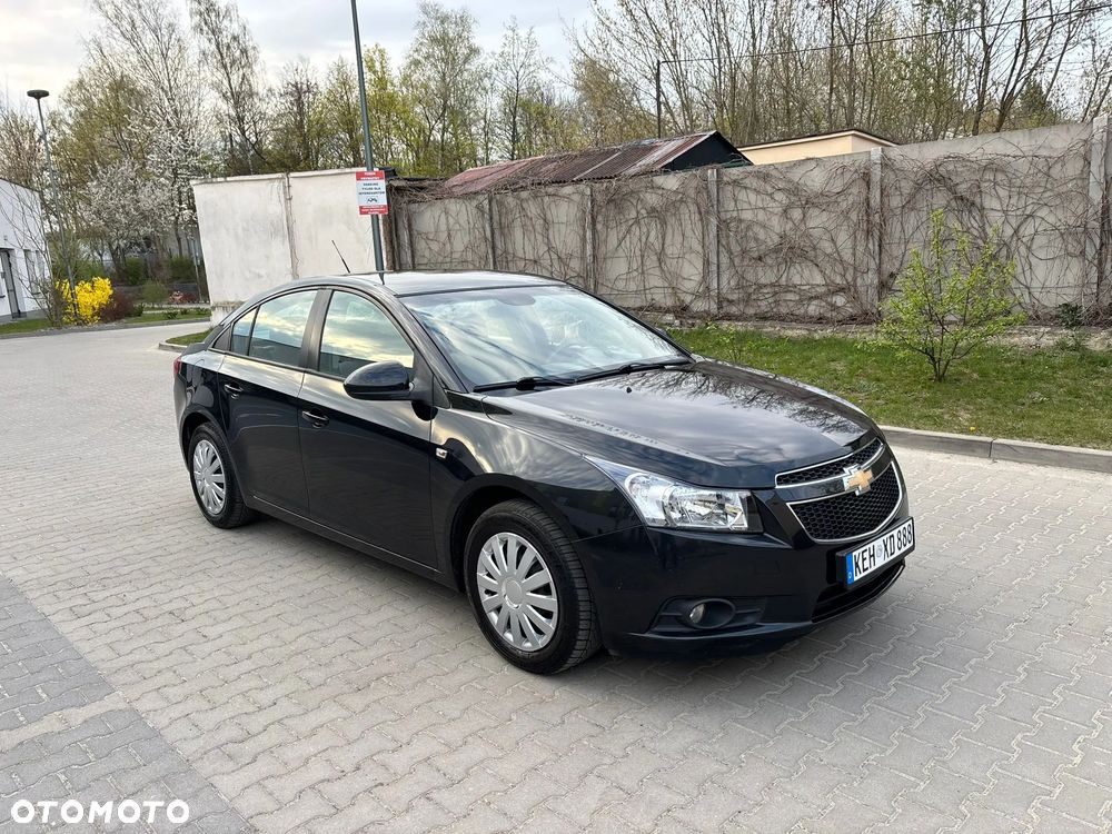 Chevrolet Cruze - 25