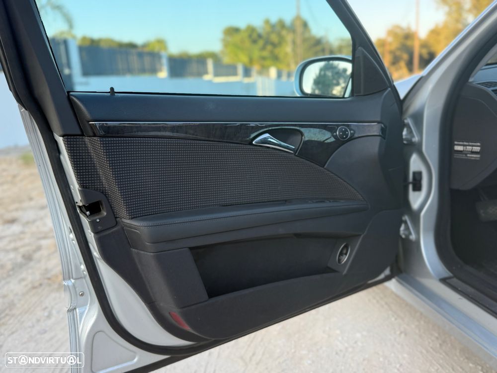 Mercedes-Benz E 220 CDI Auto Avantgarde - 17