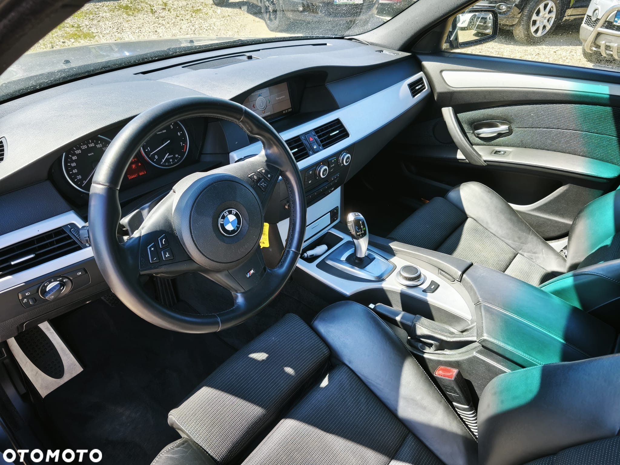 BMW Seria 5 530i xDrive Touring Edition Exclusive - 31