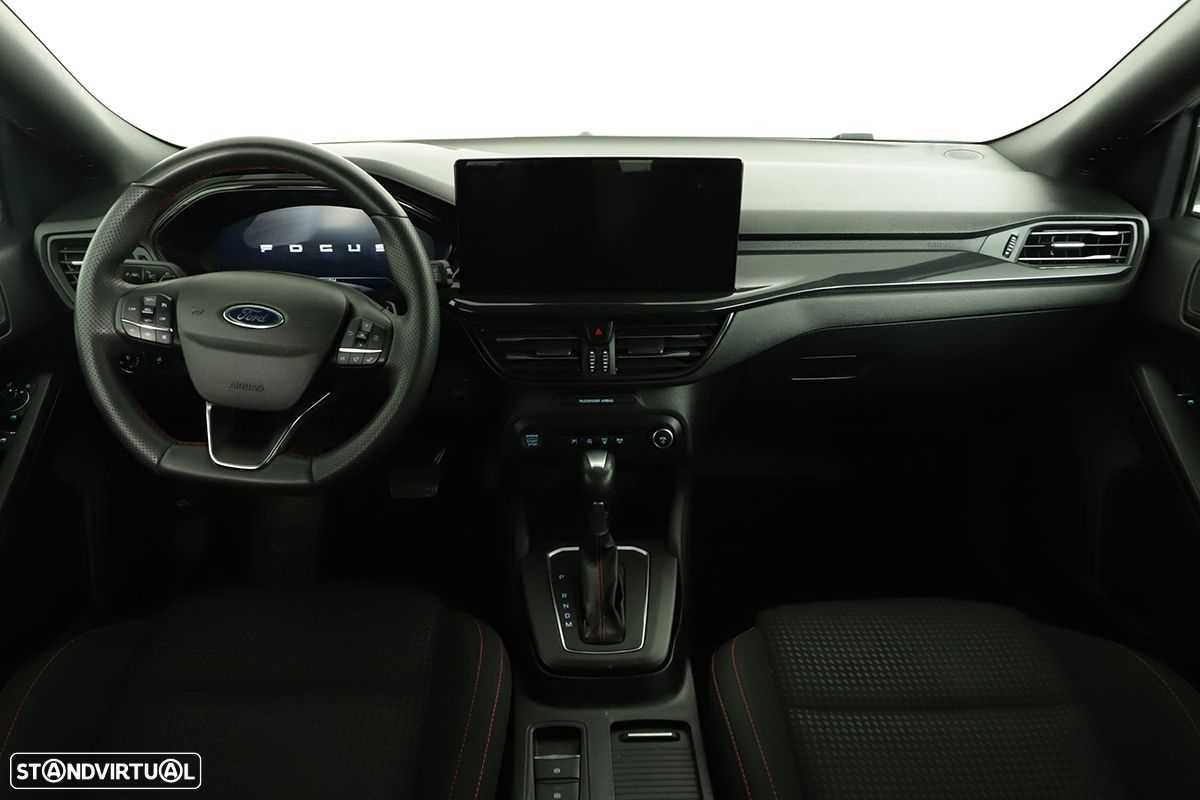 Ford Focus SW - 8