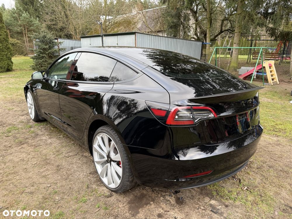 Tesla Model 3 - 2
