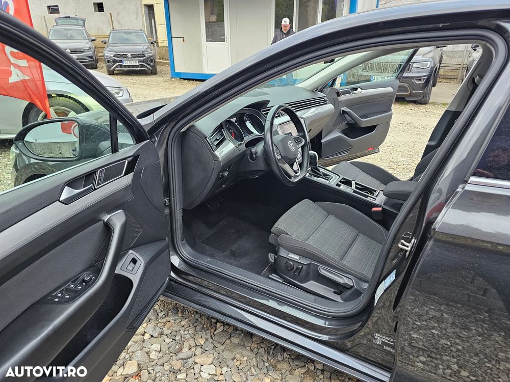 Volkswagen Passat - 20