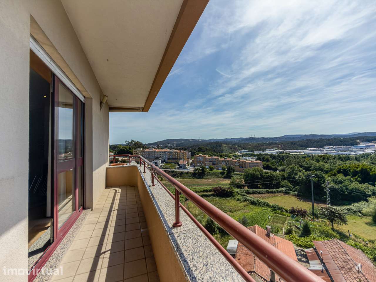 289.800€  - T4 com garagem – São João da Madeira - Grande imagem: 4/32