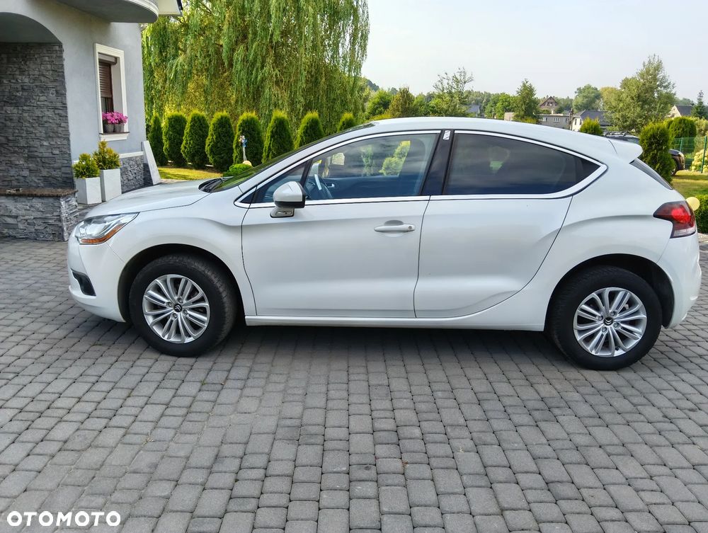 Citroën DS4 e-HDi 110 Chic - 2