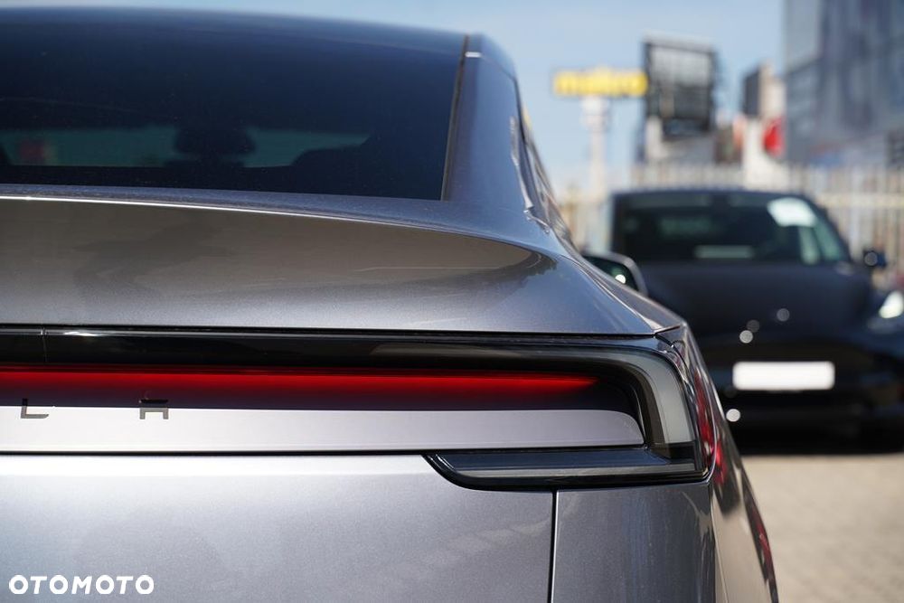 Tesla Y 83.1kWh Long Range RWD - 19