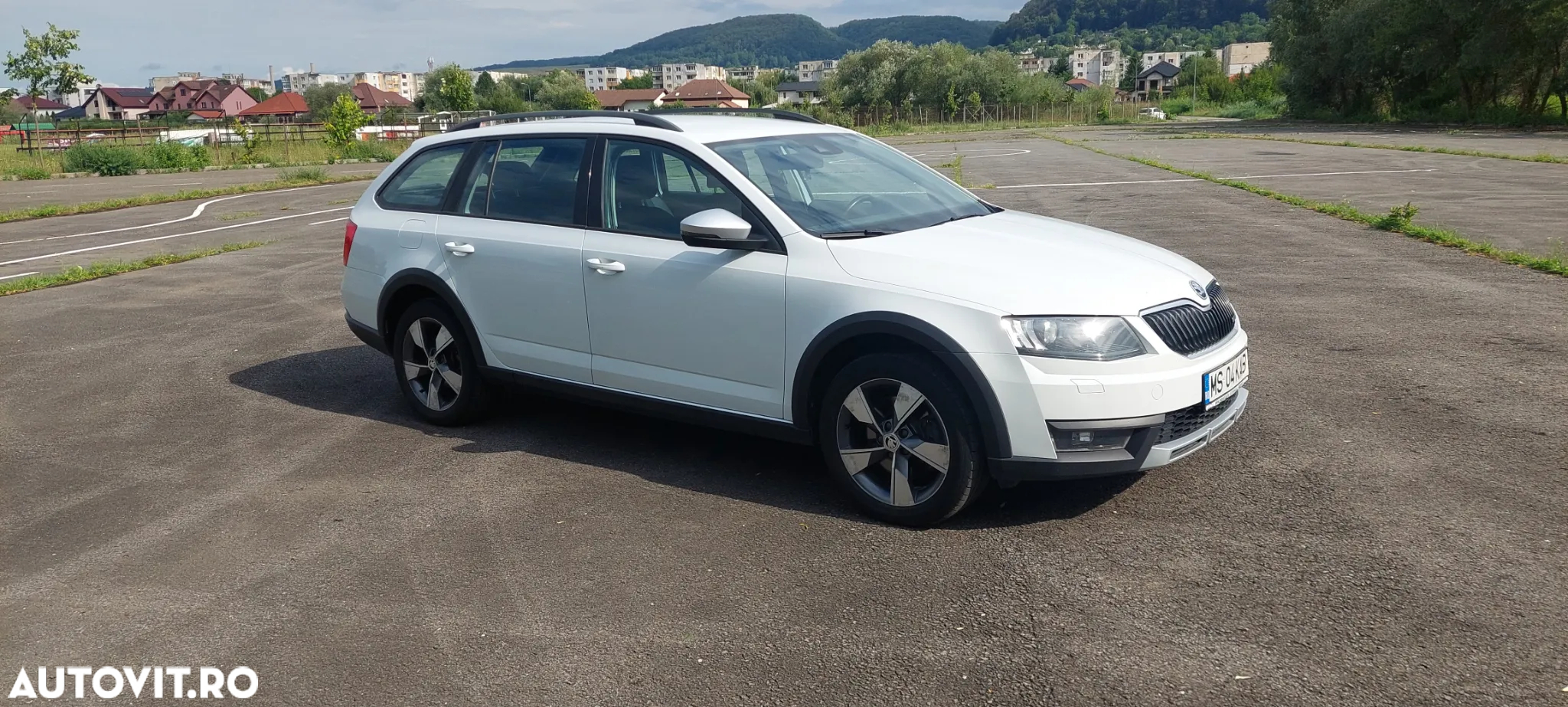 Skoda Octavia 2.0 TDI 4x4 DSG Scout - 5