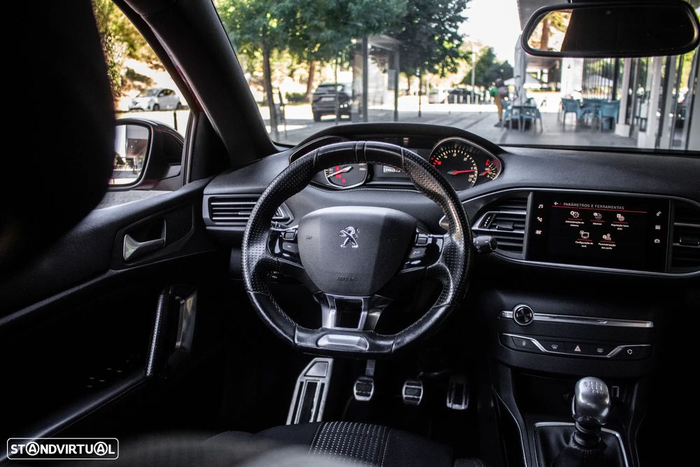 Peugeot 308 1.5 BlueHDi GT Line - 25