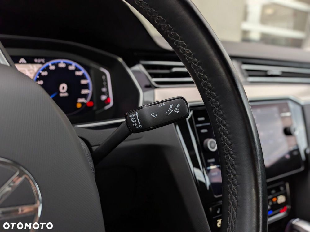 Volkswagen Passat 1.5 TSI EVO Elegance DSG - 28