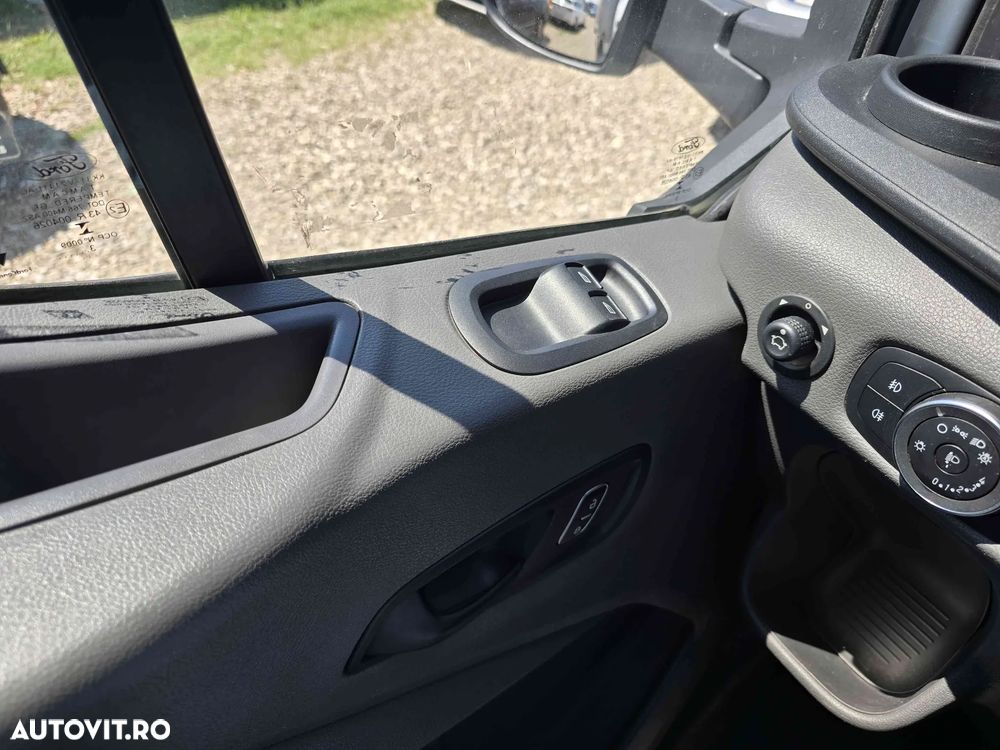 Ford Transit - 13