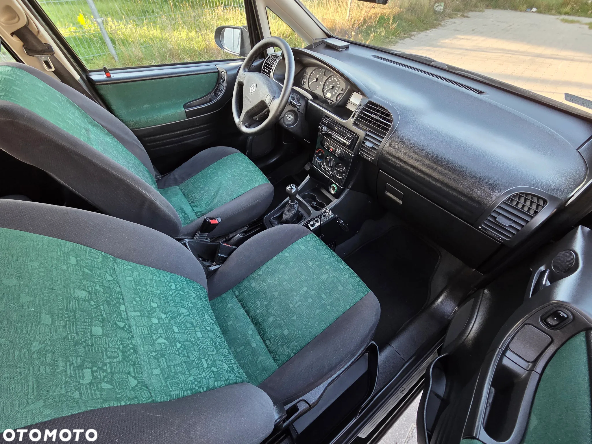 Opel Zafira 1.8 16V Elegance - 17