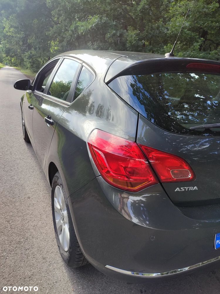 Opel Astra IV 1.4 Essentia - 4