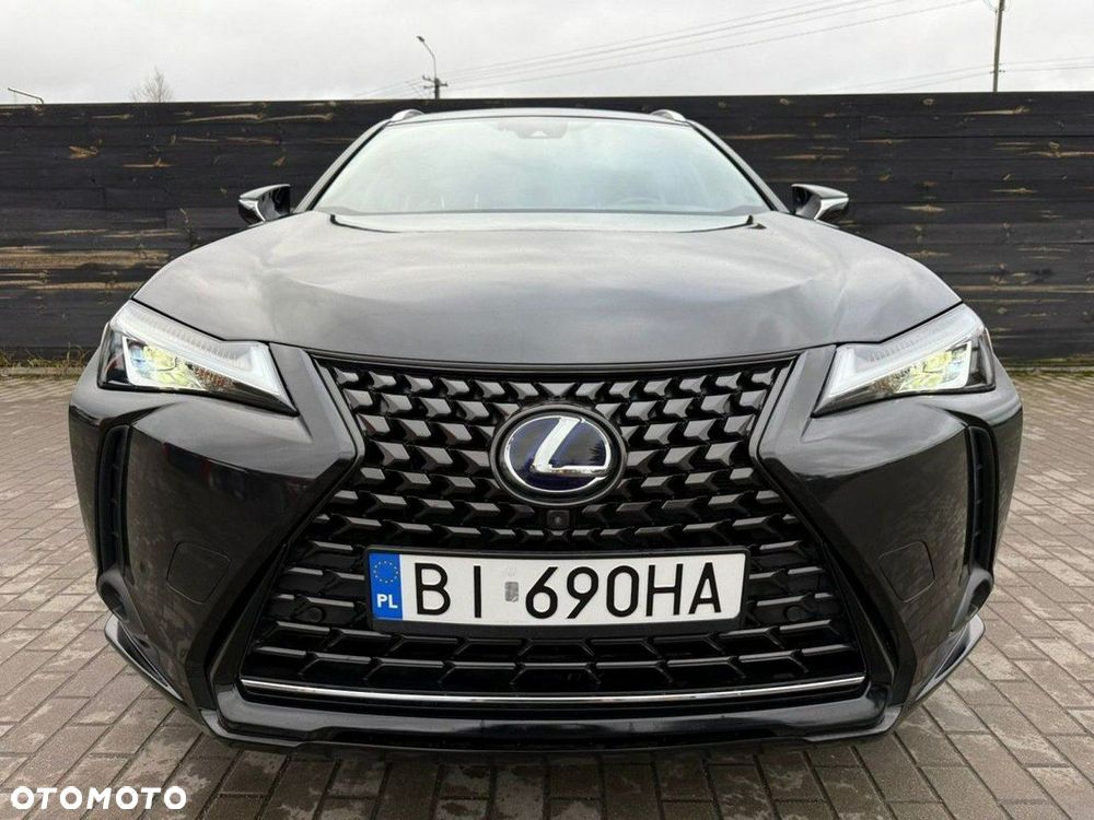 Lexus UX - 5
