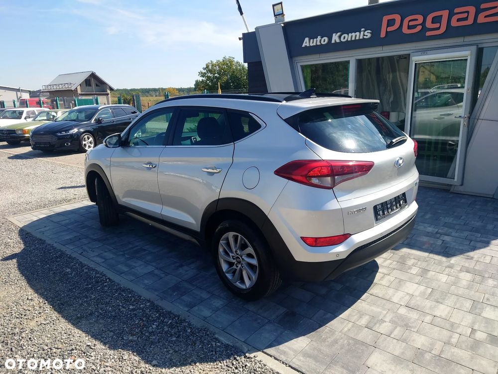 Hyundai Tucson 1.7 CRDI BlueDrive Style 2WD - 3