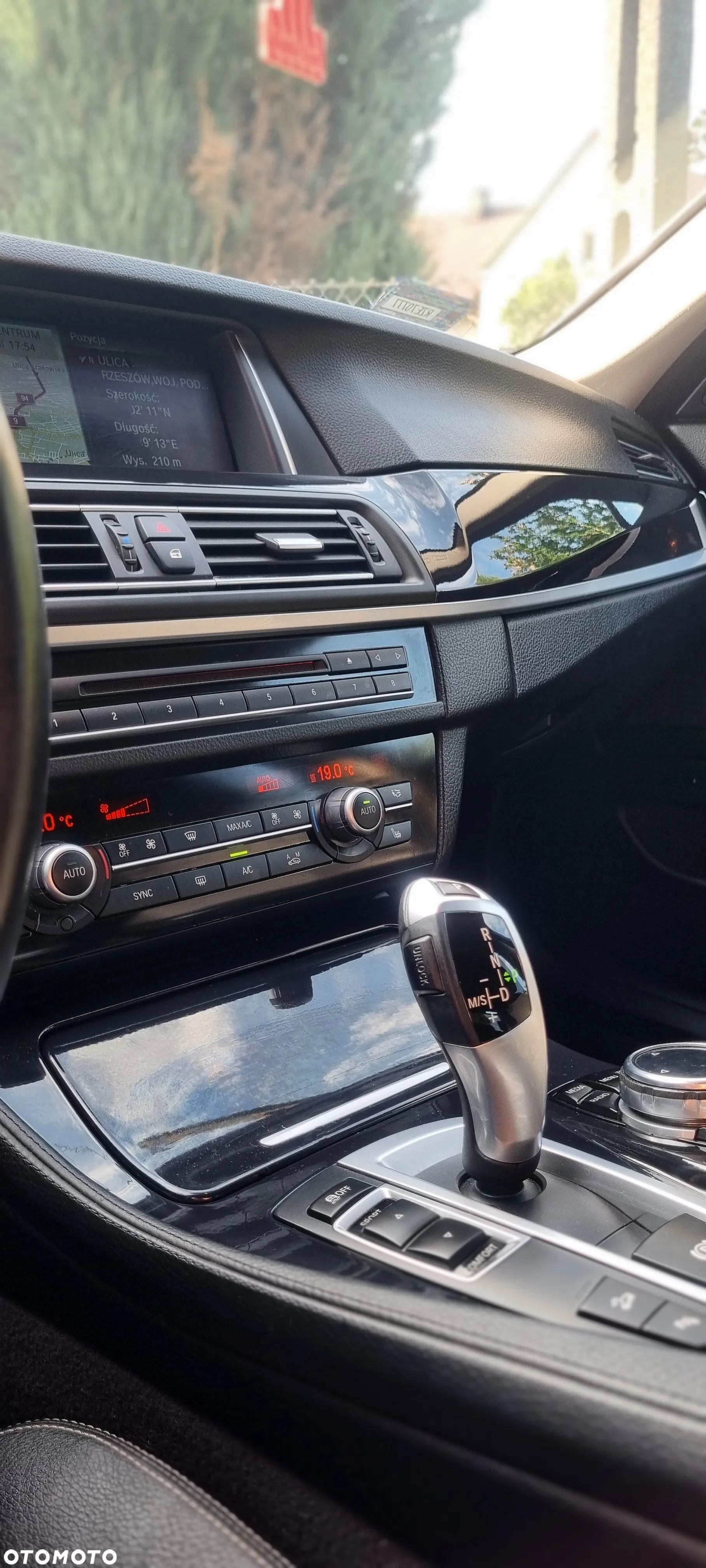BMW Seria 5 530d xDrive Modern Line - 27