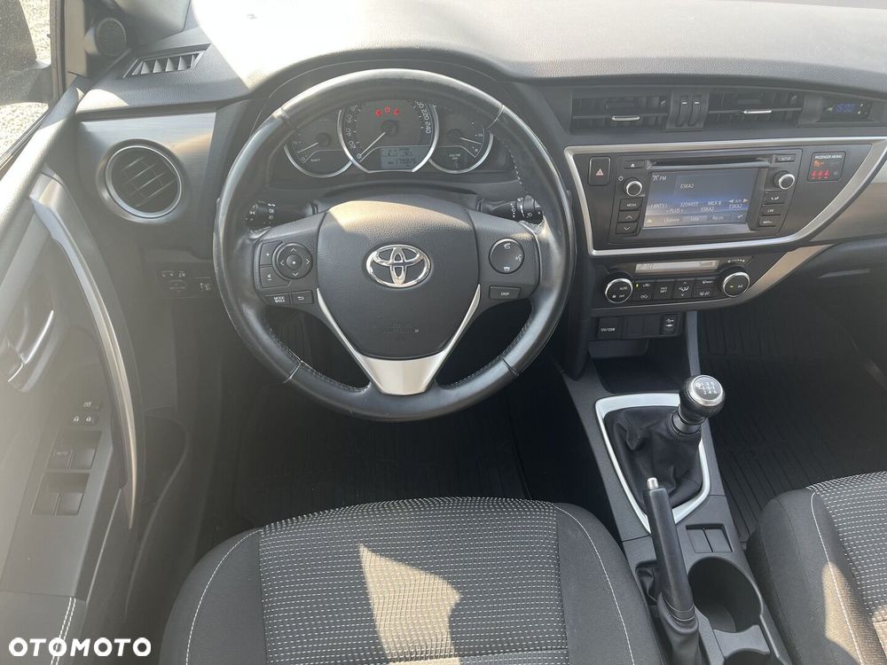 Toyota Auris 1.33 VVT-i Active - 12