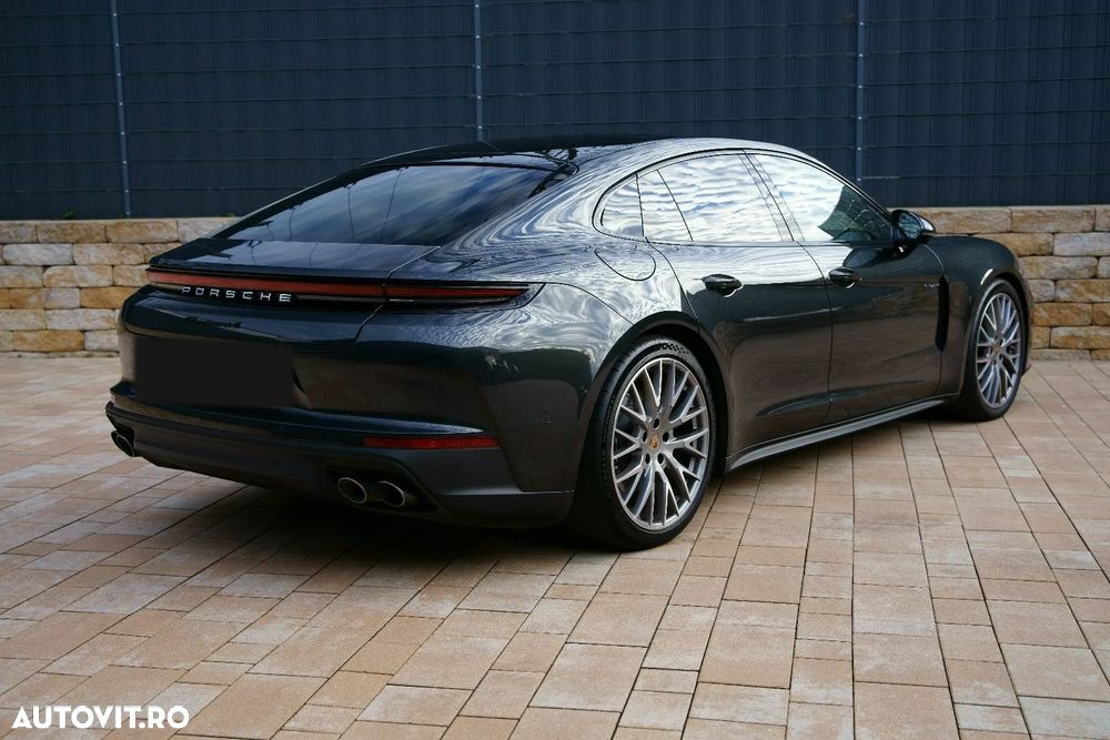 Porsche Panamera 4 E-Hybrid - 8