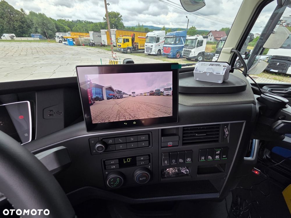 Volvo FH500/ RETARDER !/ I-SAVE / ACC / KLIMA POSTOJOWA / NAVIGACJA / TV - 10