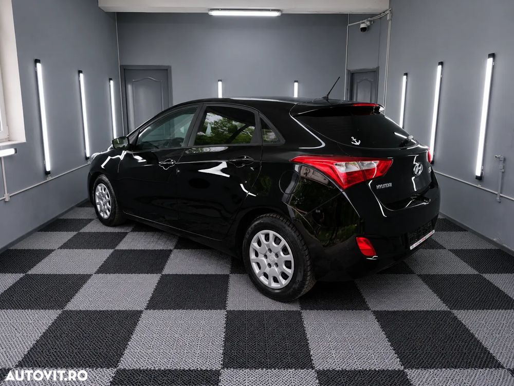 Hyundai i30 1.6 CRDI Highway - 6