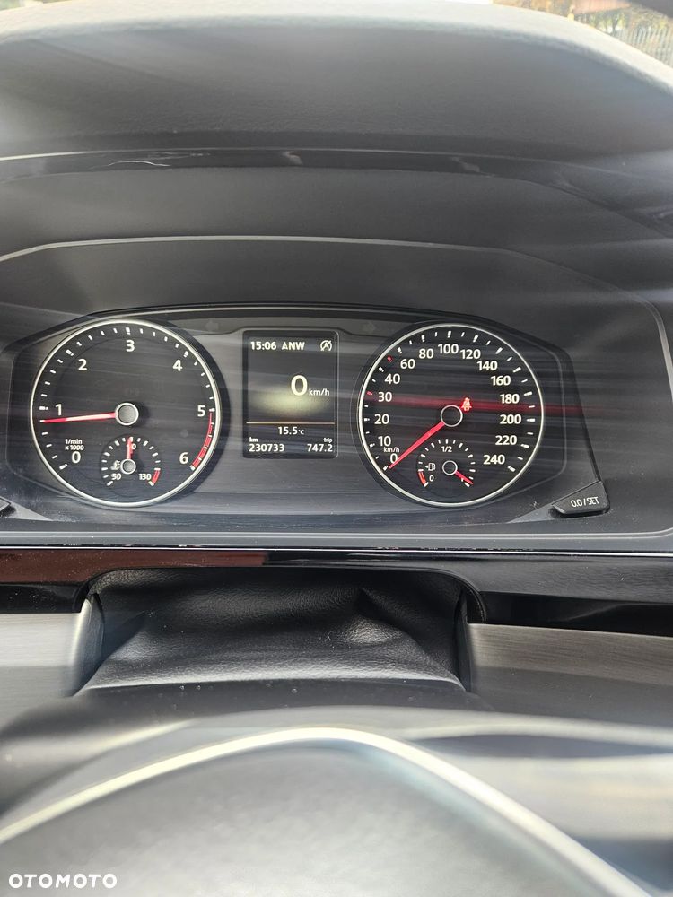 Volkswagen Multivan 2.0 BiTDI L1 Edition DSG - 18