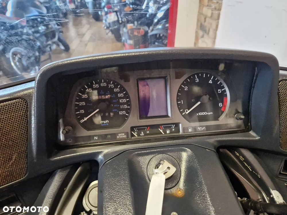 Honda GL - 23
