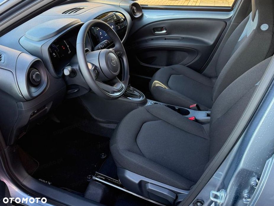 Toyota Aygo X Hybrid 1.5 Comfort e-CVT - 6