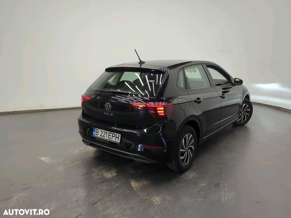 Volkswagen Polo - 2