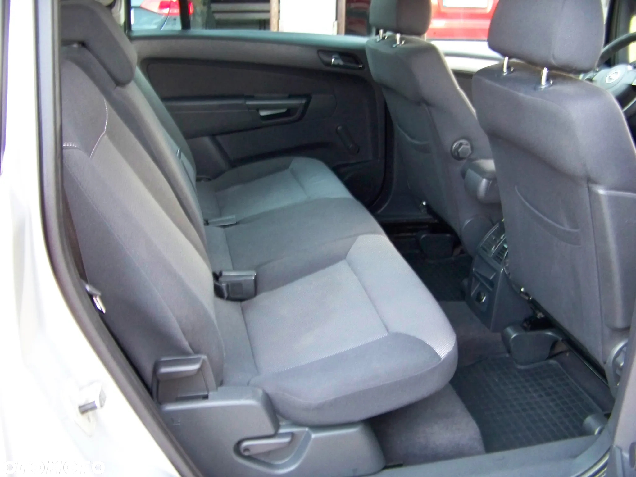 Opel Zafira 1.6 111 - 21