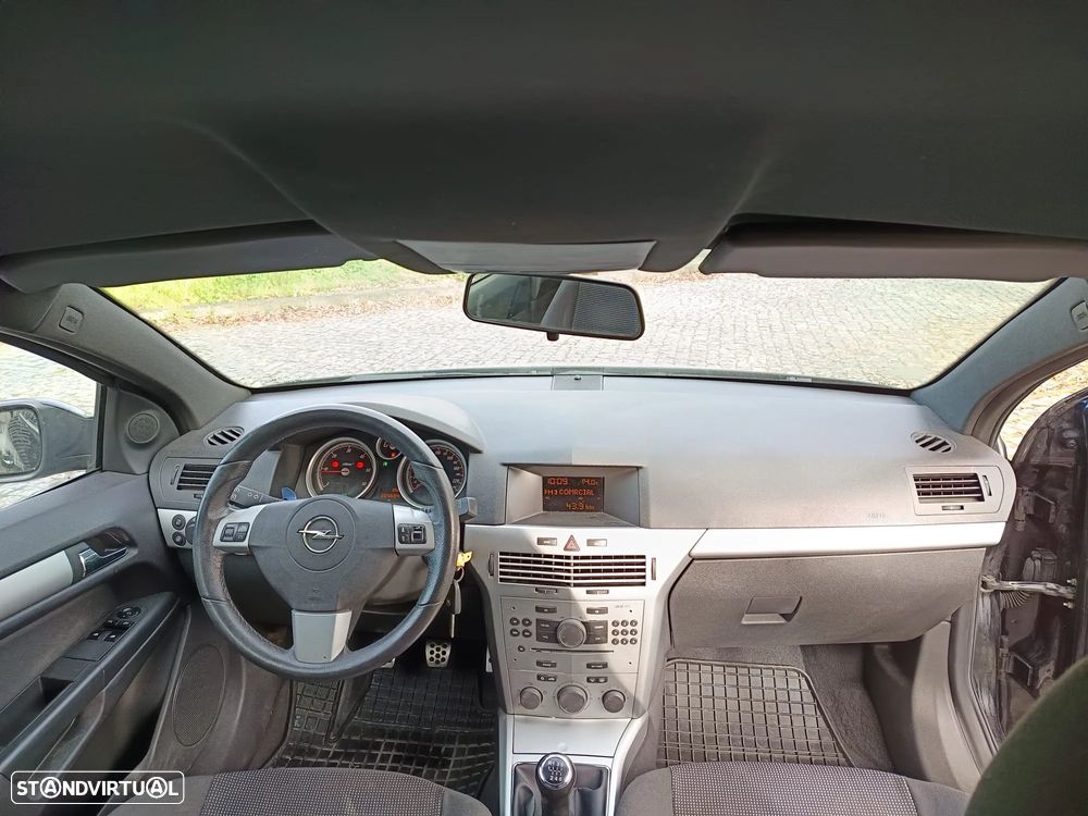 Opel Astra GTC 1.7 CDTI DPF Sport - 16