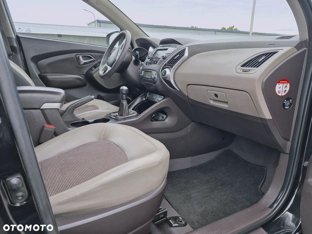 Hyundai ix35 2.0 4WD Premium - 17