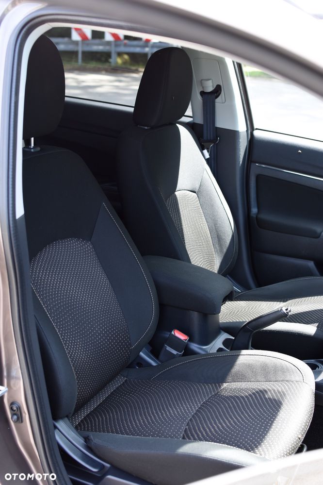 Mitsubishi ASX 1.6 Instyle AS&G - 31