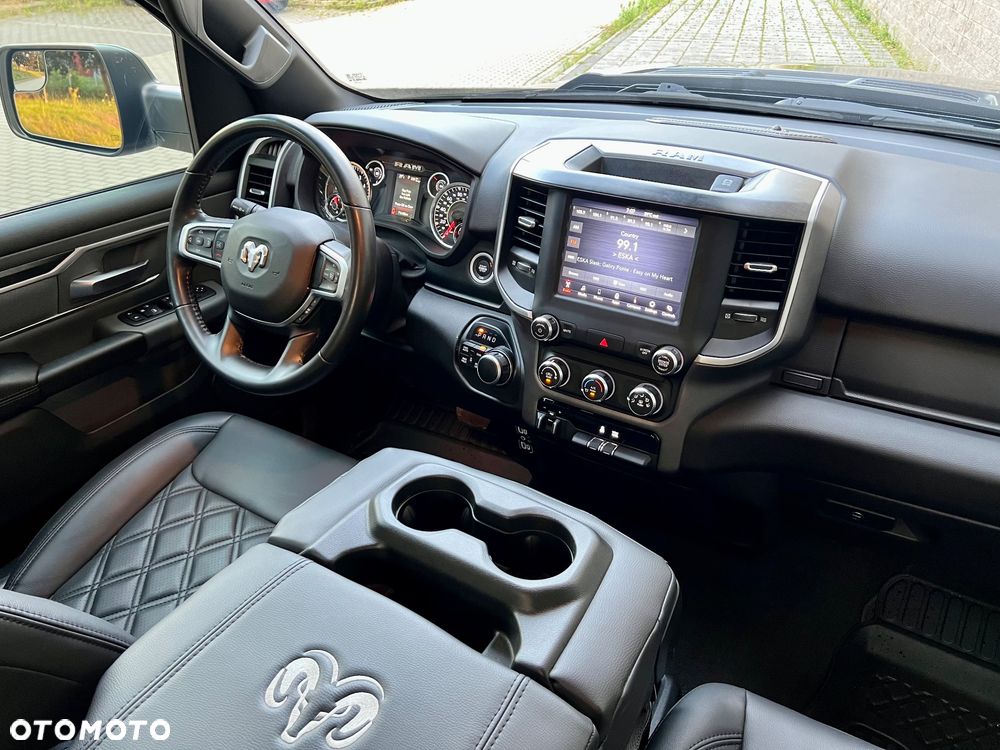 RAM 1500 Crew Cab Shortbed Bighorn - 4